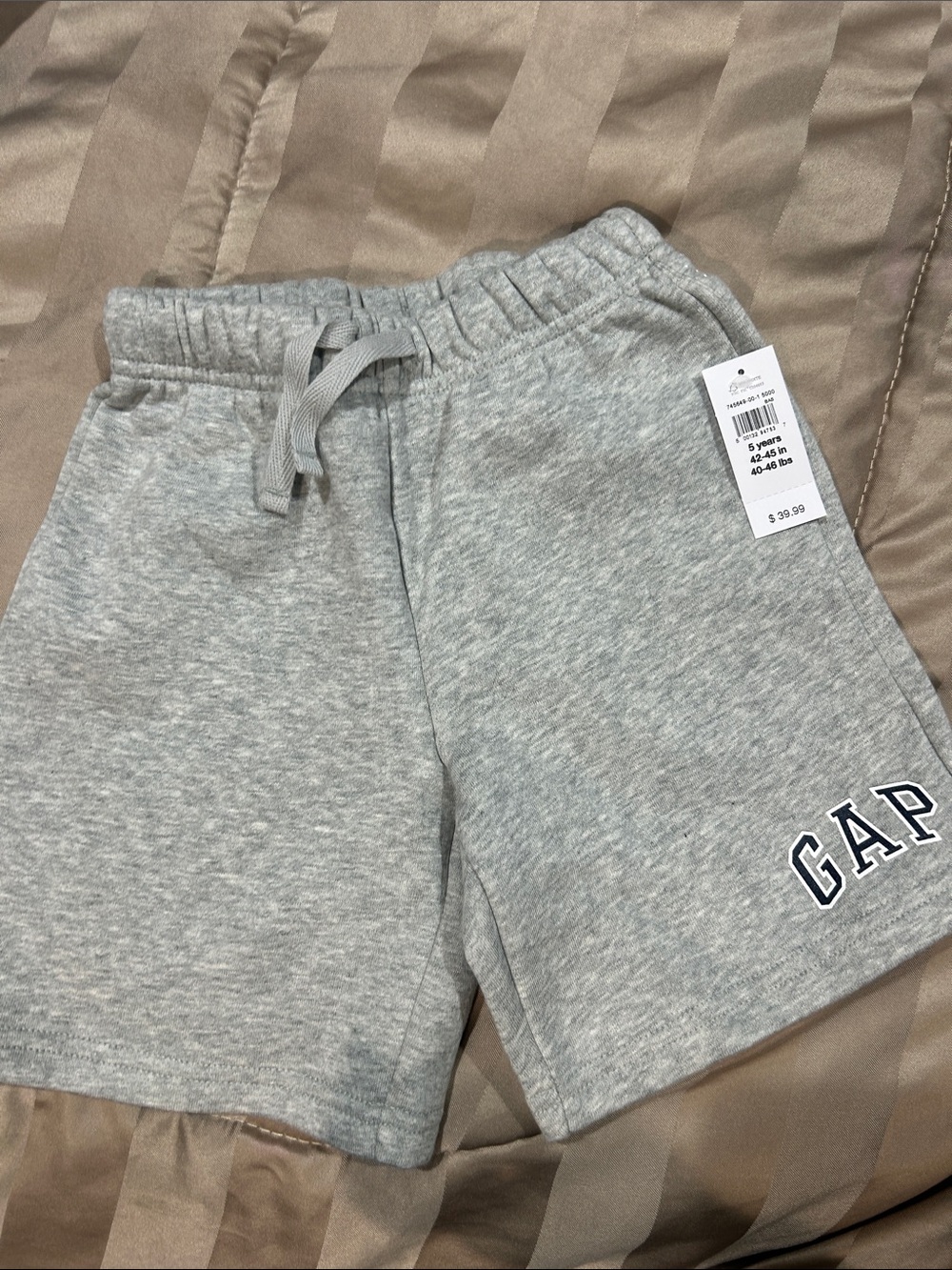 Toddler boys GAP Gray Heather Pull-On Shorts with Logo